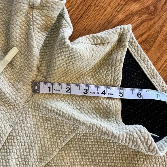 Lululemon At Ease 5” Shorts - Picture 2 of 4